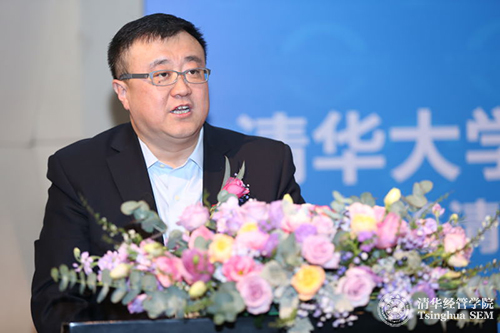 杨斌.jpg