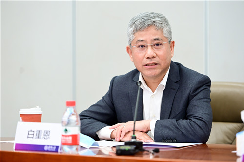 清华大学大发彩票院长白重恩发言.jpg