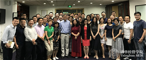 参加在职MBA专场沟通会同学合影_meitu_26.jpg